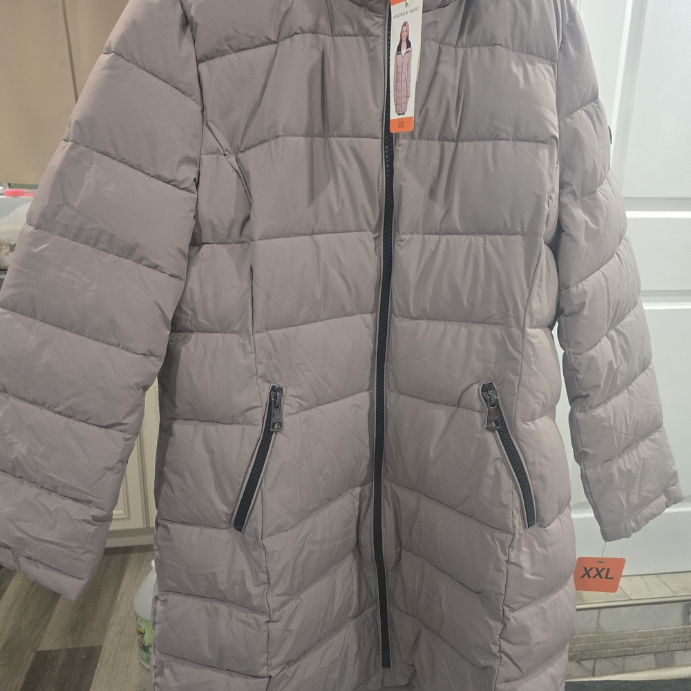 Gray Puffer Coat with Zipper Pockets